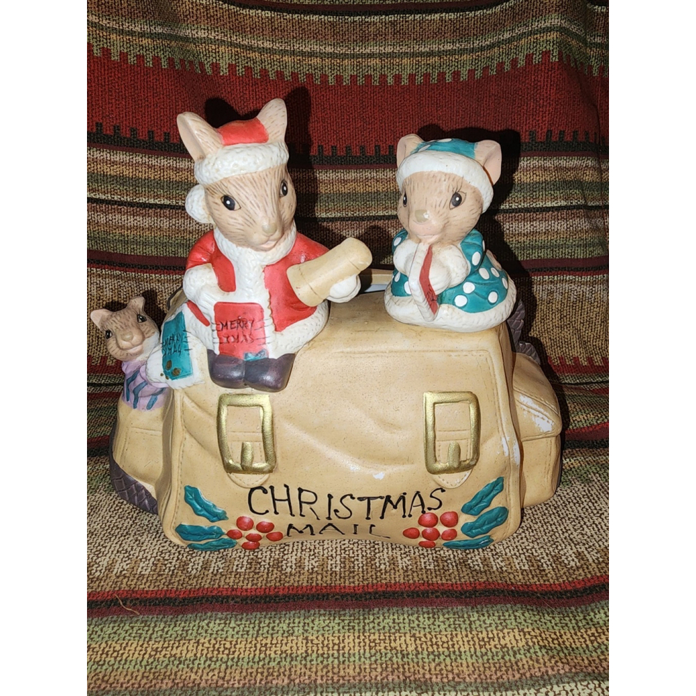 Christmas‎ Mice On Mail Bag Porcelain Christmas Card Holder